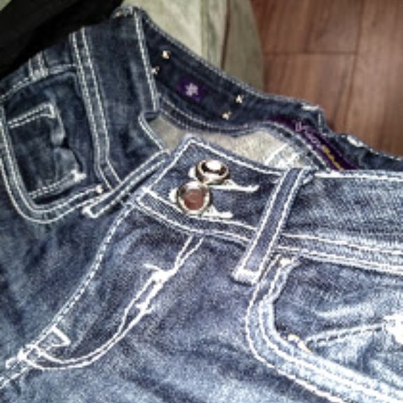 Vigoss Dark Crystal Bling Fit Straight Jeans NWOT - Picture 5 of 5